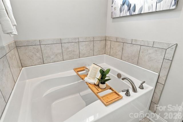 628 Heron View Drive, York, SC 29745
