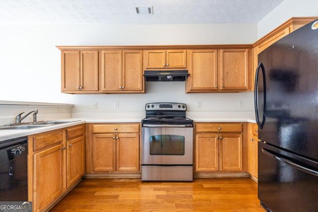 1476 Ashley Way, East Point, GA 30344