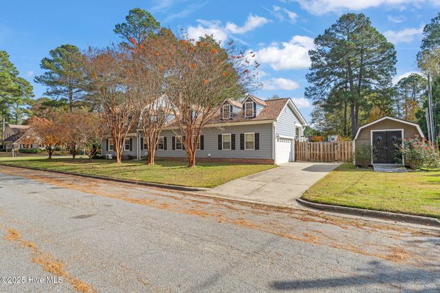 213 W Stevens Street, Smithfield, NC 27577