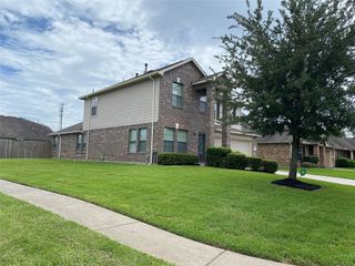 4614 Pin Oak Creek Lane, Kingwood, TX 77345