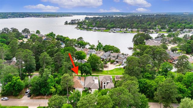 2919 Whitman Drive, Montgomery, TX 77356
