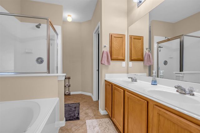 2919 Whitman Drive, Montgomery, TX 77356