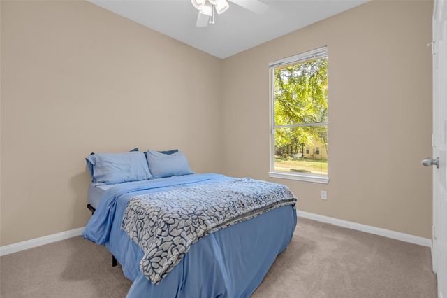 2919 Whitman Drive, Montgomery, TX 77356