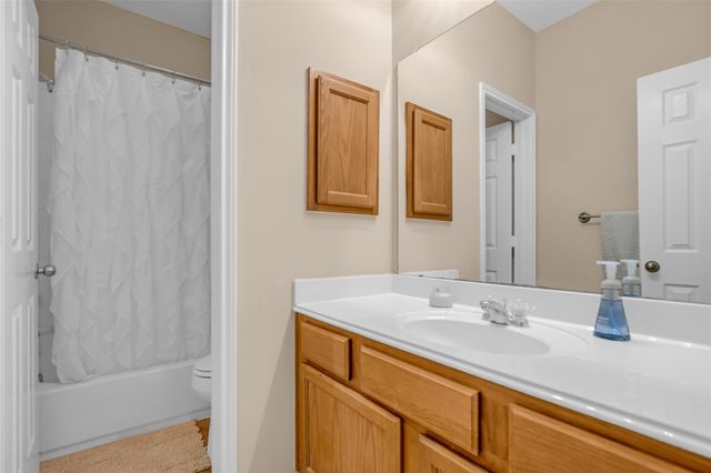 2919 Whitman Drive, Montgomery, TX 77356