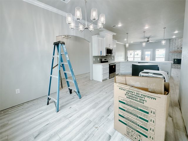 1341 Promised Land Road, Hewitt, TX 76643