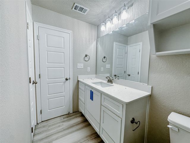 1341 Promised Land Road, Hewitt, TX 76643