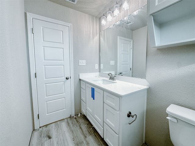 1341 Promised Land Road, Hewitt, TX 76643