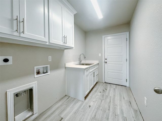 1341 Promised Land Road, Hewitt, TX 76643