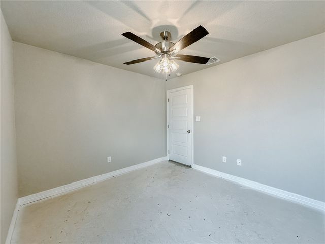 1341 Promised Land Road, Hewitt, TX 76643