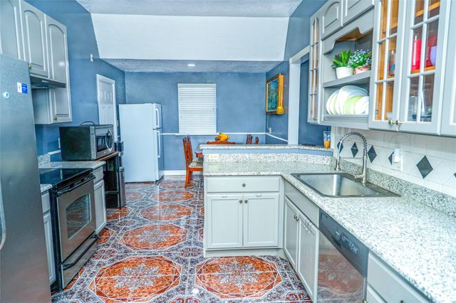 7325 Cr-574 A, Rosharon, TX 77583