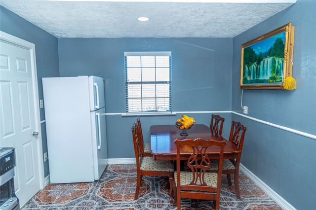 7325 Cr-574 A, Rosharon, TX 77583