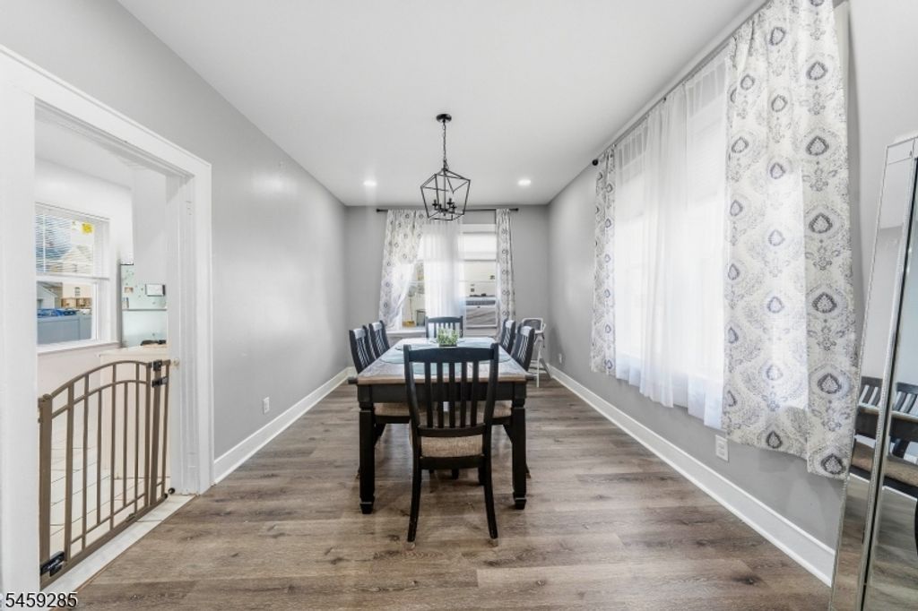 214 W 17Th St, Linden City, NJ 07036 — photo 4