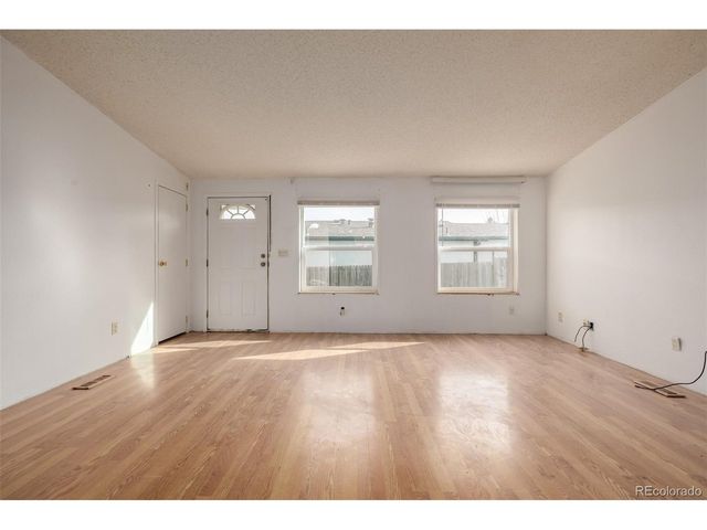 9088 Fontaine St, Denver, CO 80260