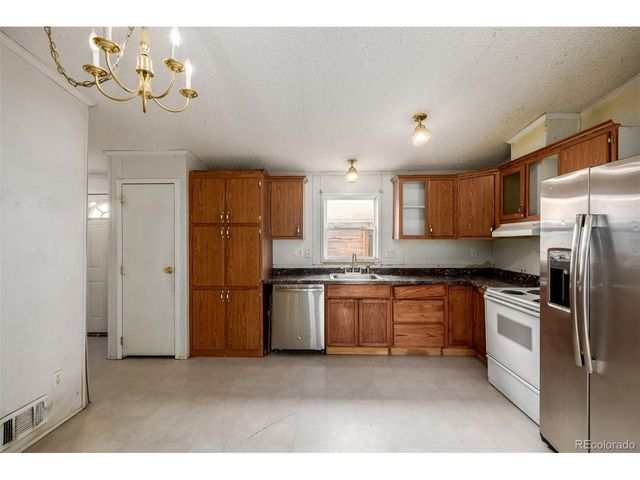 9088 Fontaine St, Denver, CO 80260