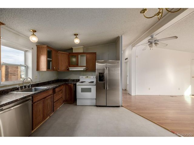 9088 Fontaine St, Denver, CO 80260