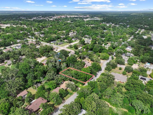 1213 W Texas Street, Denison, TX 75020