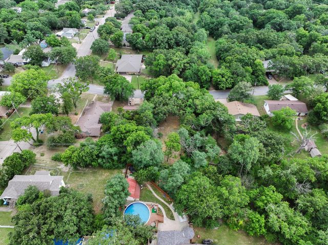 1213 W Texas Street, Denison, TX 75020