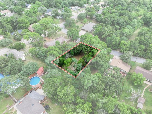 1213 W Texas Street, Denison, TX 75020
