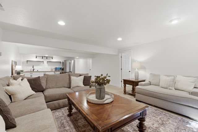 11438 S HARVEST RAIN AVE, South Jordan, UT 84009