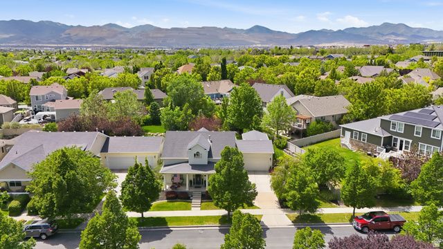 11438 S HARVEST RAIN AVE, South Jordan, UT 84009