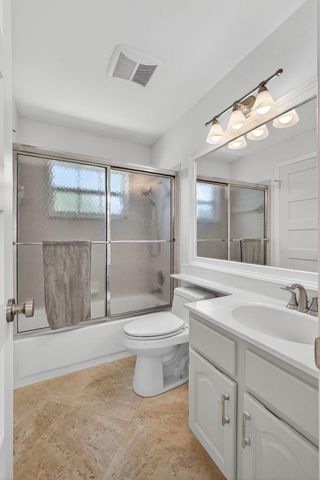 31 Windsor Lane, Palm Beach Gardens, FL 33418