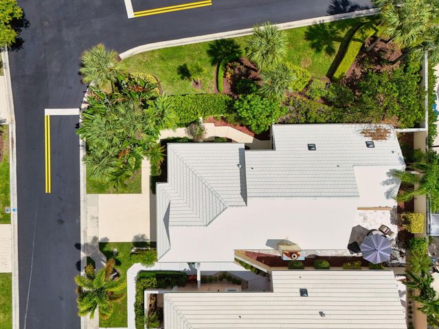 31 Windsor Lane, Palm Beach Gardens, FL 33418