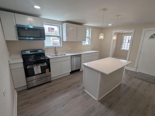 10730 S Wentworth Avenue, Chicago, IL 60628