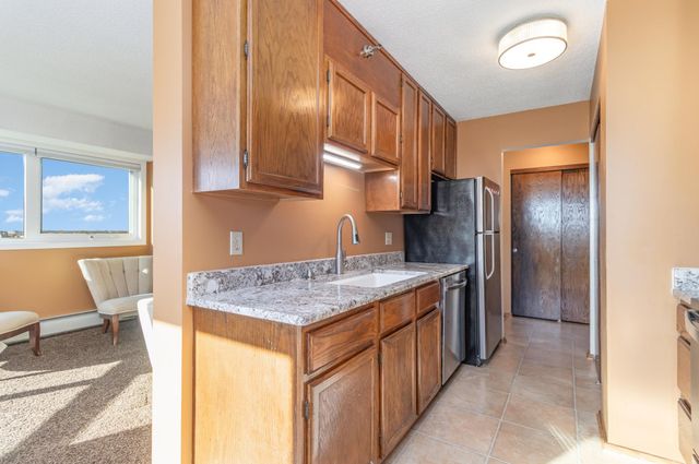 433 S 7th Street 1527, Minneapolis, MN 55415