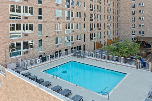 433 S 7th Street 1527, Minneapolis, MN 55415