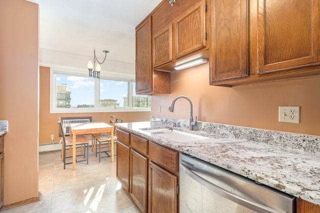 433 S 7th Street 1527, Minneapolis, MN 55415