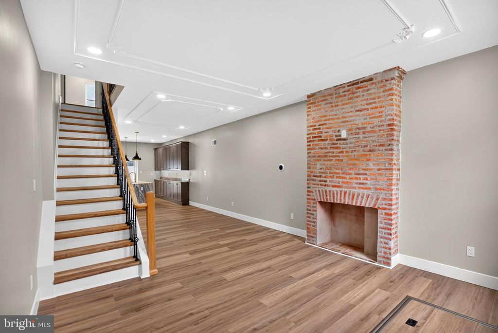 1108 S FRONT ST, PHILADELPHIA, PA 19147 — photo 3