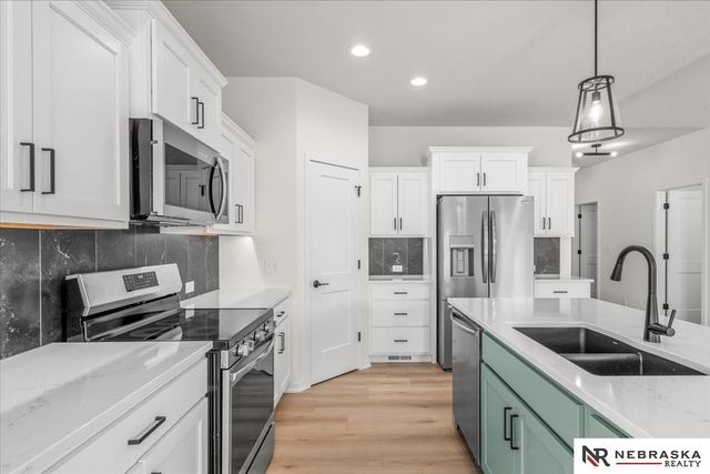 7821 Ephraem Lane, Lincoln, NE 68516