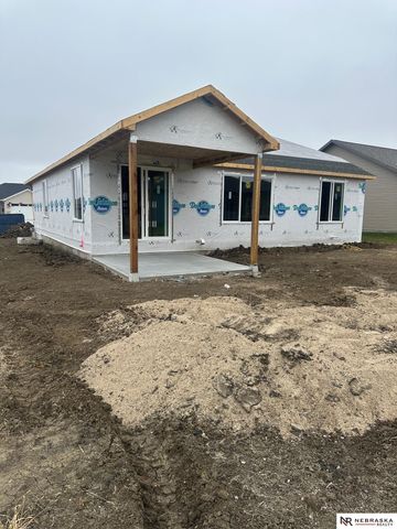 7821 Ephraem Lane, Lincoln, NE 68516