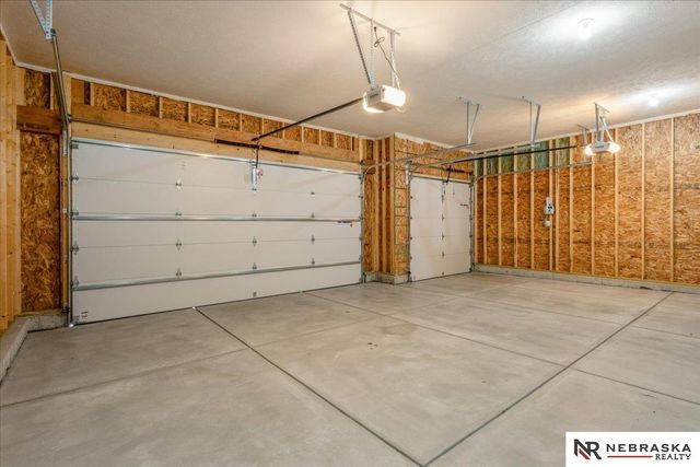 7821 Ephraem Lane, Lincoln, NE 68516