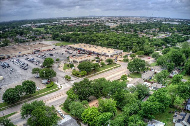 1425 W Walnut Street, Garland, TX 75042