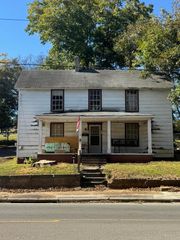 1170 S Ocoee Street, Cleveland, TN 37311