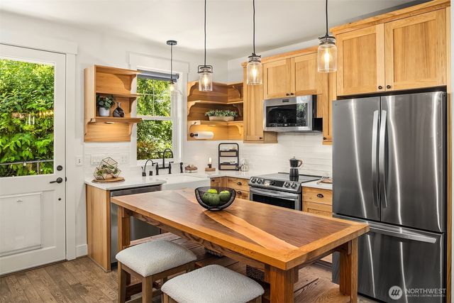9417 NE 128th Street, Kirkland, WA 98034