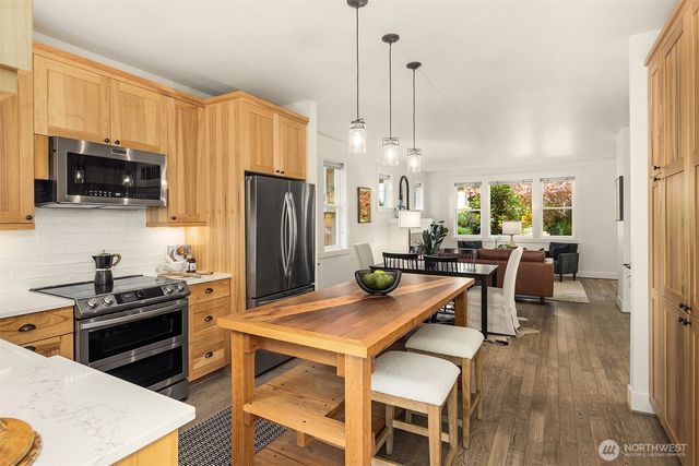 9417 NE 128th Street, Kirkland, WA 98034
