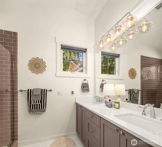 9417 NE 128th Street, Kirkland, WA 98034