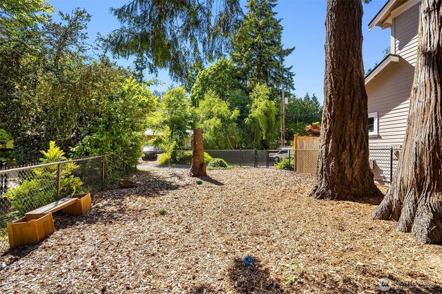 9417 NE 128th Street, Kirkland, WA 98034