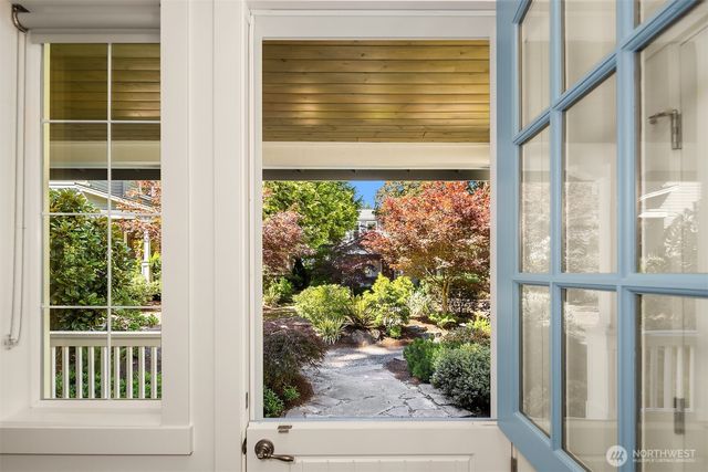 9417 NE 128th Street, Kirkland, WA 98034