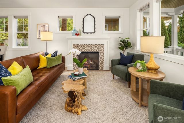 9417 NE 128th Street, Kirkland, WA 98034