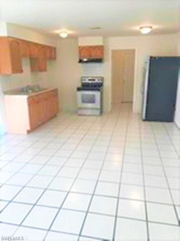 275 Hubbard AVE, North Fort Myers, FL 33917