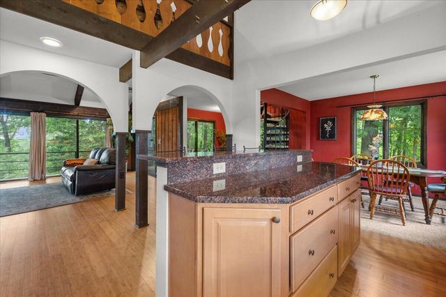 3365 Wildridge Drive NE, Grand Rapids, MI 49525