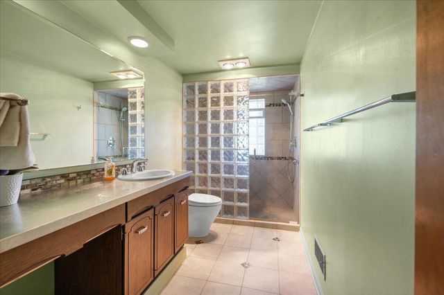 3365 Wildridge Drive NE, Grand Rapids, MI 49525