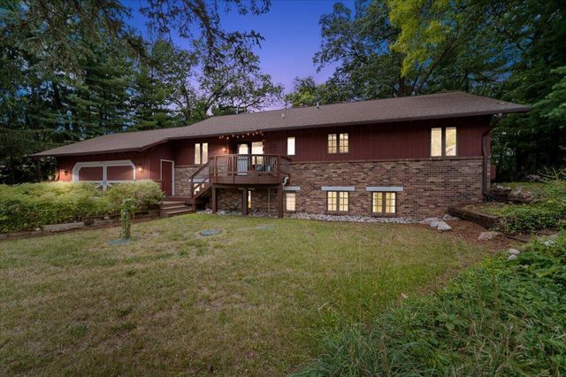 3365 Wildridge Drive NE, Grand Rapids, MI 49525