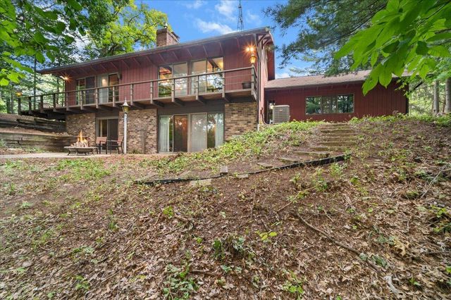 3365 Wildridge Drive NE, Grand Rapids, MI 49525