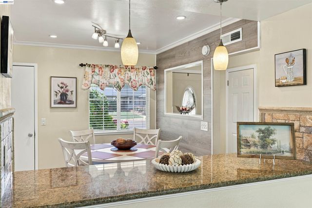 8657 Davona Dr, Dublin, CA 94568