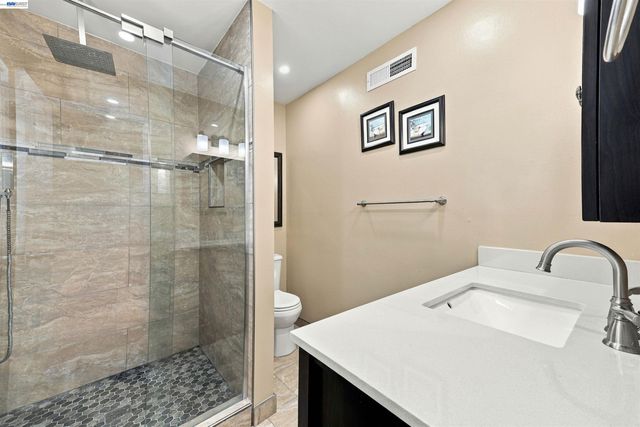 8657 Davona Dr, Dublin, CA 94568