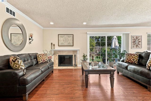 8657 Davona Dr, Dublin, CA 94568